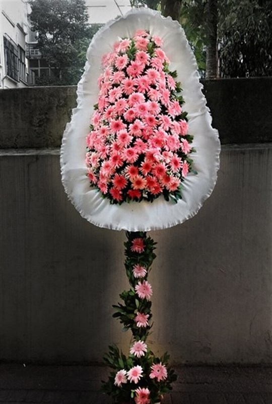 ceremony-amp-opening-wreath-1