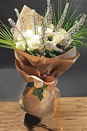 19'lu Beyaz Gül Buketi