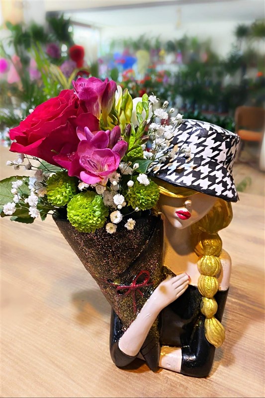 clair-dokum-saksili-biblo-icerisinde-canli-cicek-arajmani-en