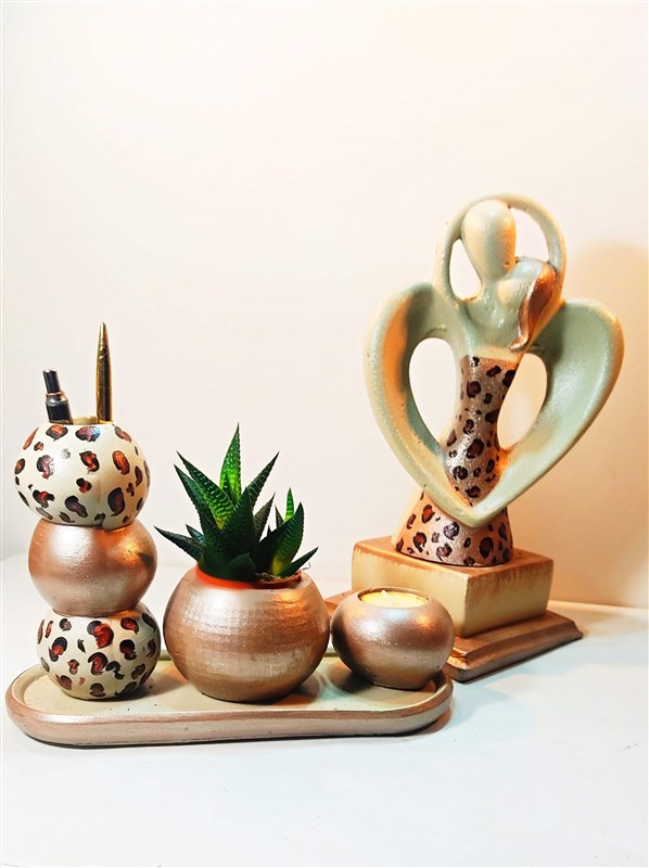 -sevgimizi-yazalim--heykel-ve-kalemlik-seti-ile-canli-kaktus-en