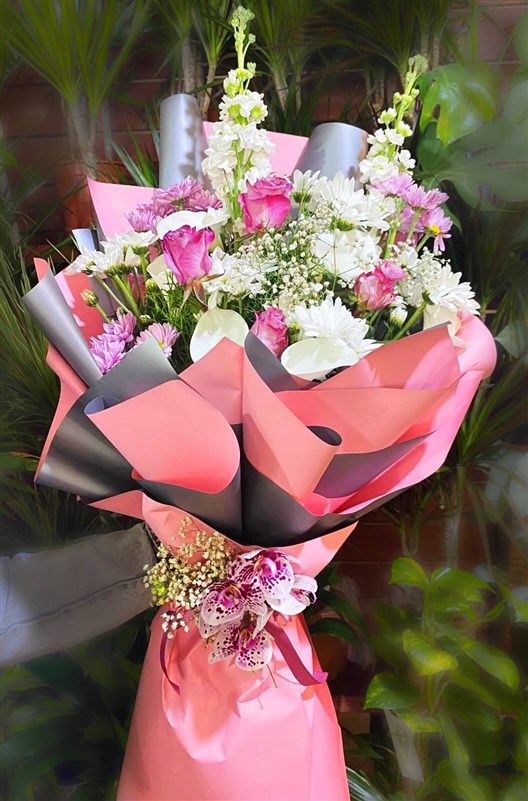 pembe-gul-zambak-krizantem--sumbul-buketi