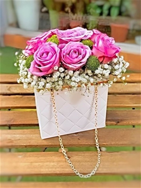 chanel-canta-icinde-canli-arajman-en