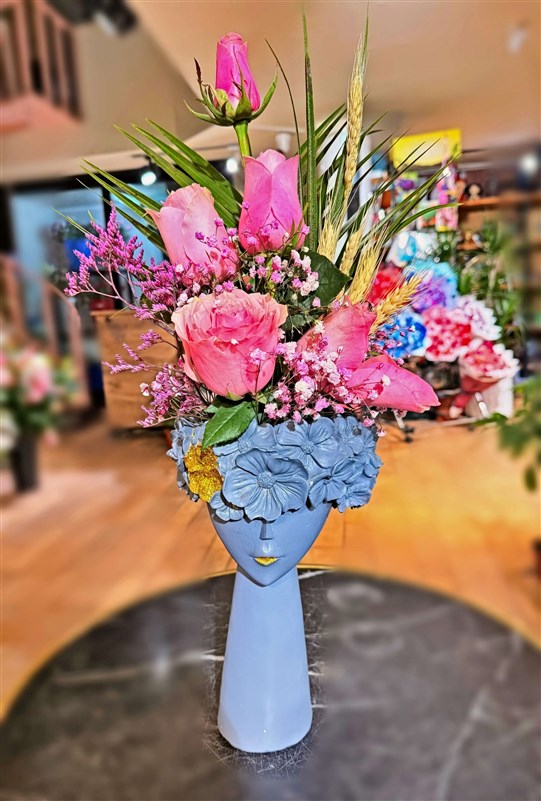 cicekli-kiz-pembe-gul-arajmani