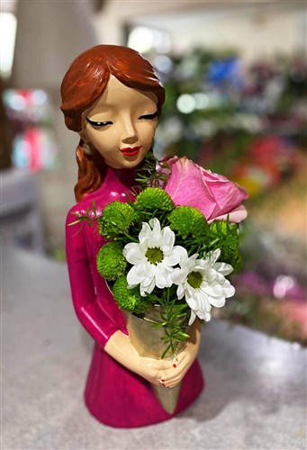 Döküm Biblo Vazo ve Canlı Çiçekler (Bienal Serisi 025)