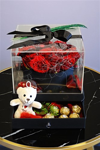 Paris Doğum Günü Hediyesi (Güller, Çikolatalar ve Ayıcık)