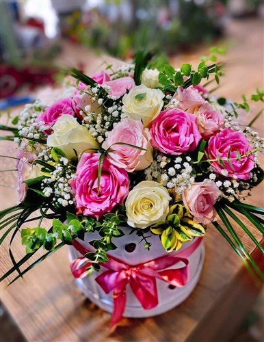 Renkli Gül Arajmanı (20'li)