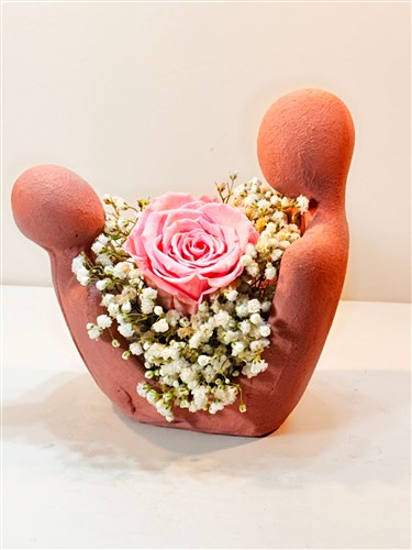 Sevgililer ve Solmayan Pembe Gül