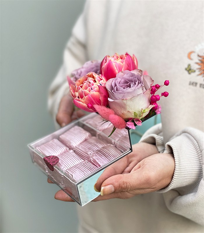 Pembe Lila Çiçekli Çikolata Mini Tepsi