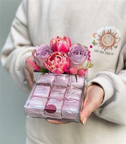 Pembe Lila Çiçekli Çikolata Mini Tepsi
