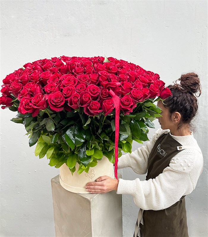 200 Kırmızı Gül Aranjmanı Royal Deluxe Kutuda