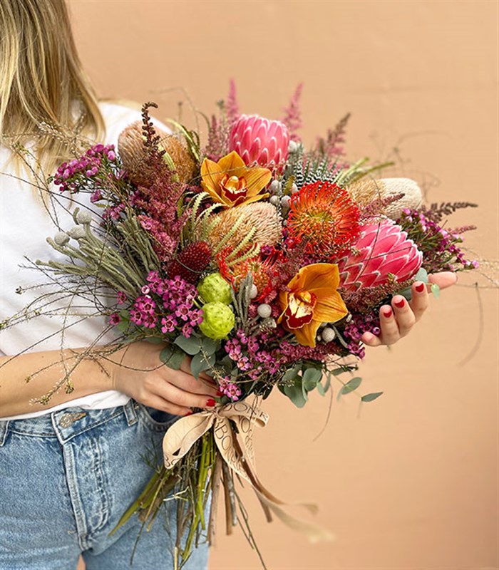 Pretty Woman Protea Banksia Lucas Tropical Buket