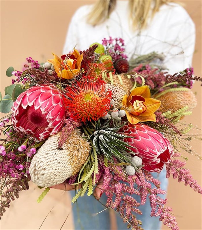 Pretty Woman Protea Banksia Lucas Tropical Buket