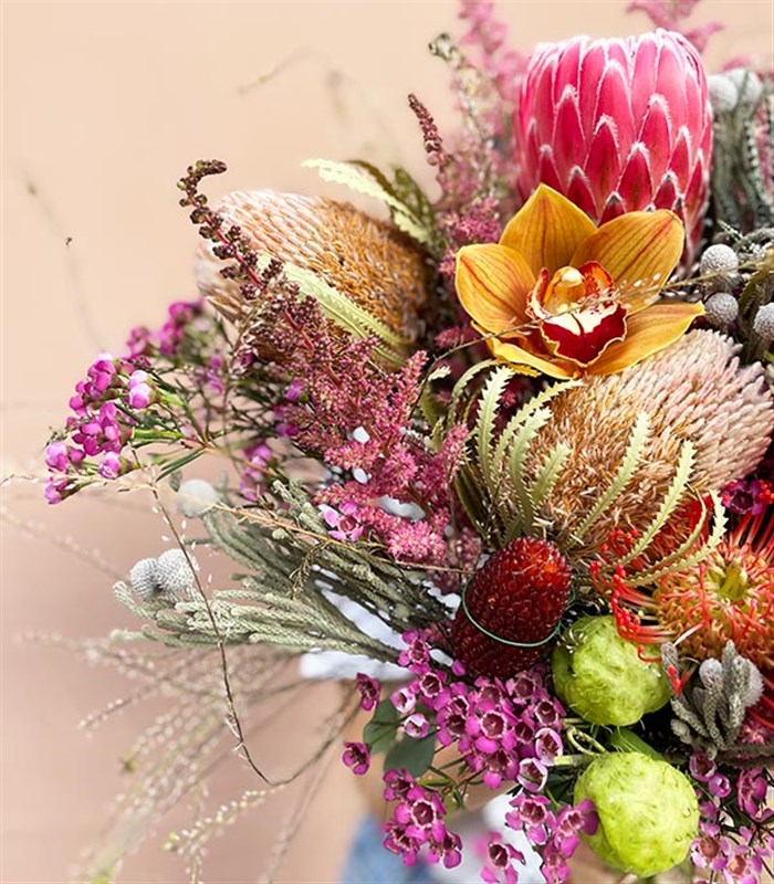 Pretty Woman Protea Banksia Lucas Tropical Buket
