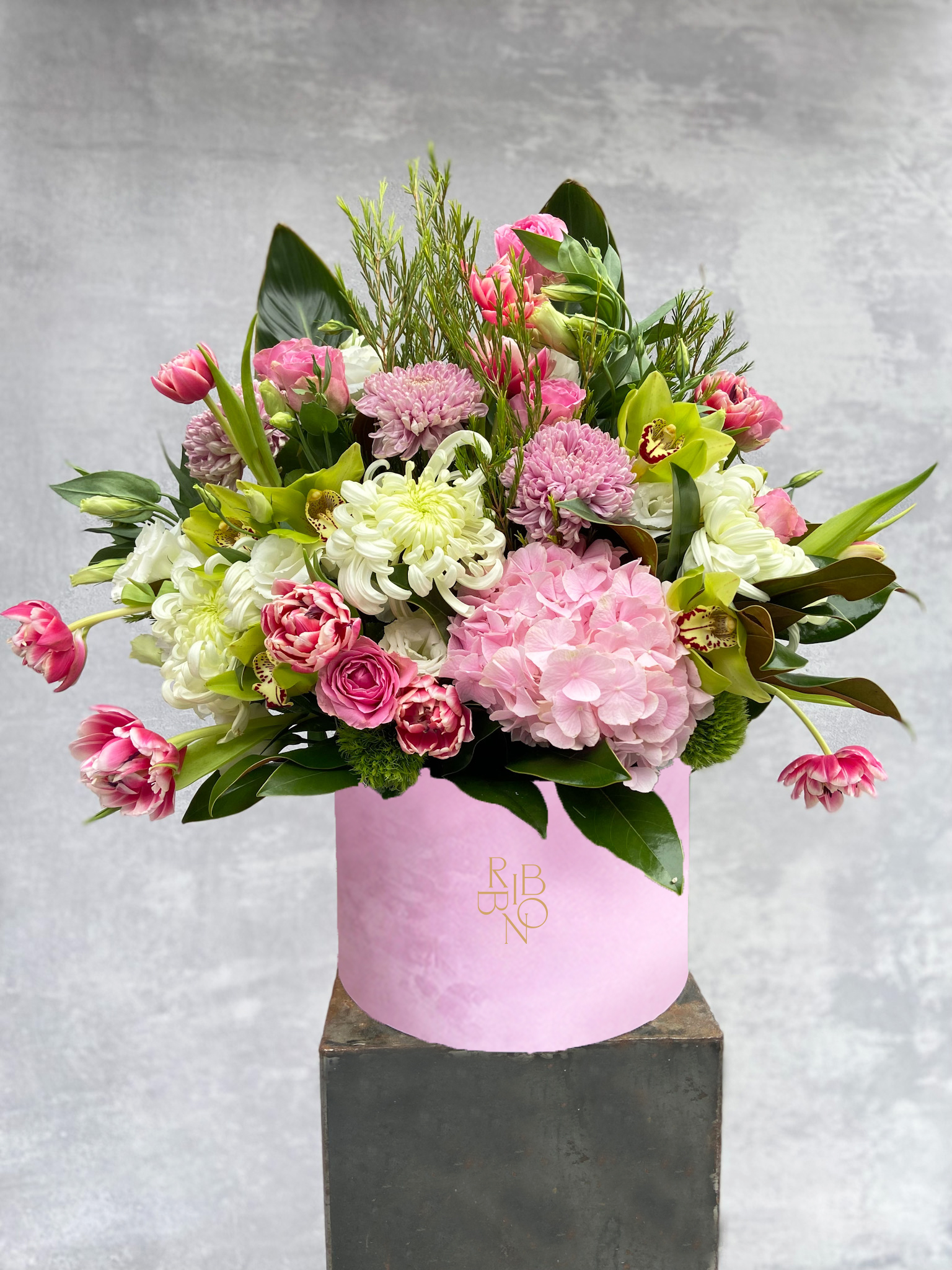 Lily Pink Grand Flowers in Box Pink