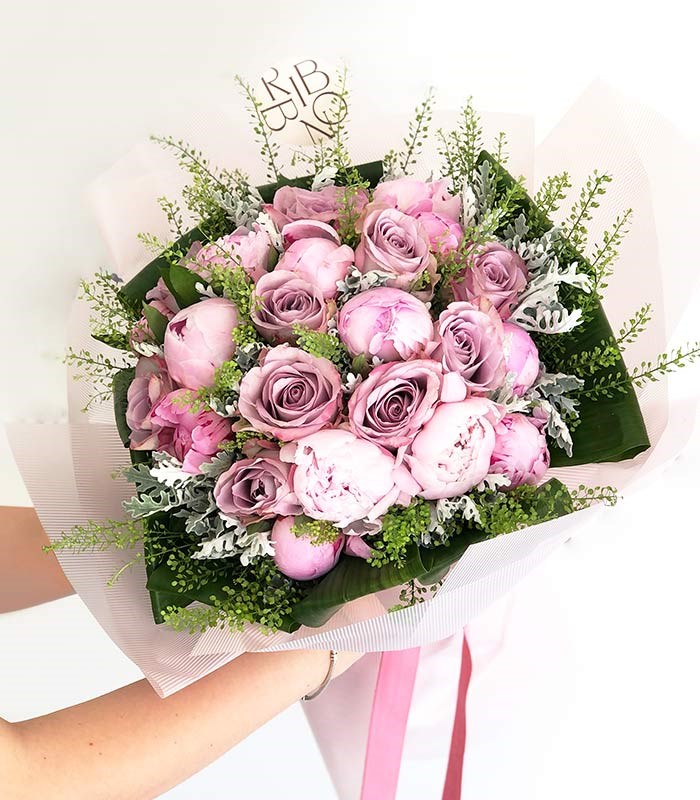 Ophelia Deluxe 10 Pembe Şakayık 10 Lila Gül Buketi