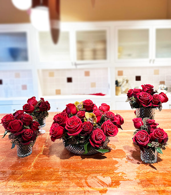 Adore 5 Pcs Cut Glass Vase Set Red Rose Table Flowers