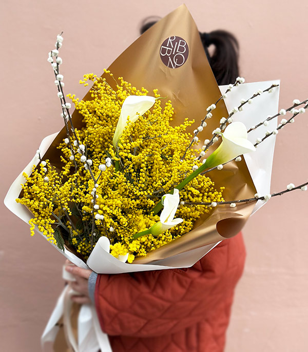 Ariana White Gala Mimosa Bouquet