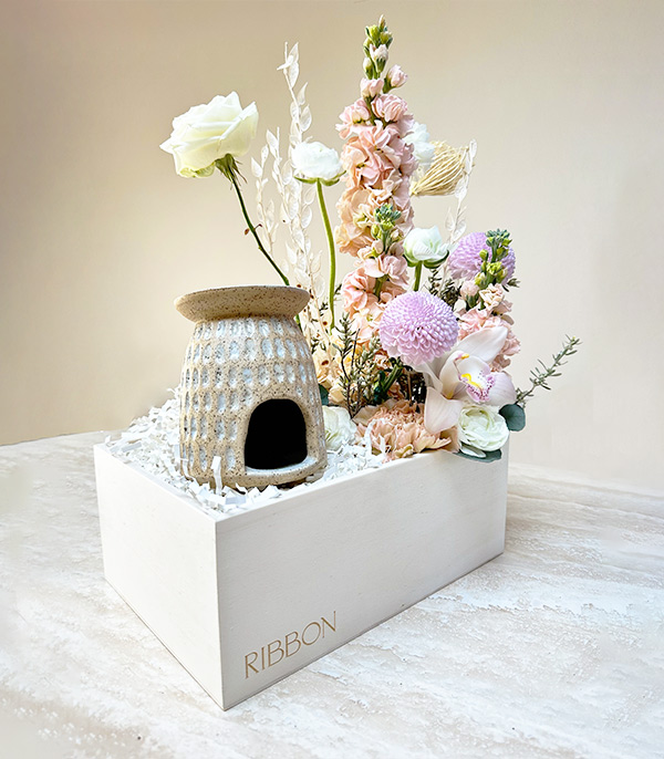 The Handmade Ceramic Censer Set and Essential Oil Gift Box