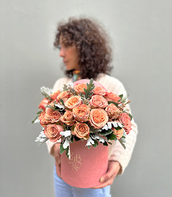 Daniela Cappucino Rose Deluxe Flower in Box
