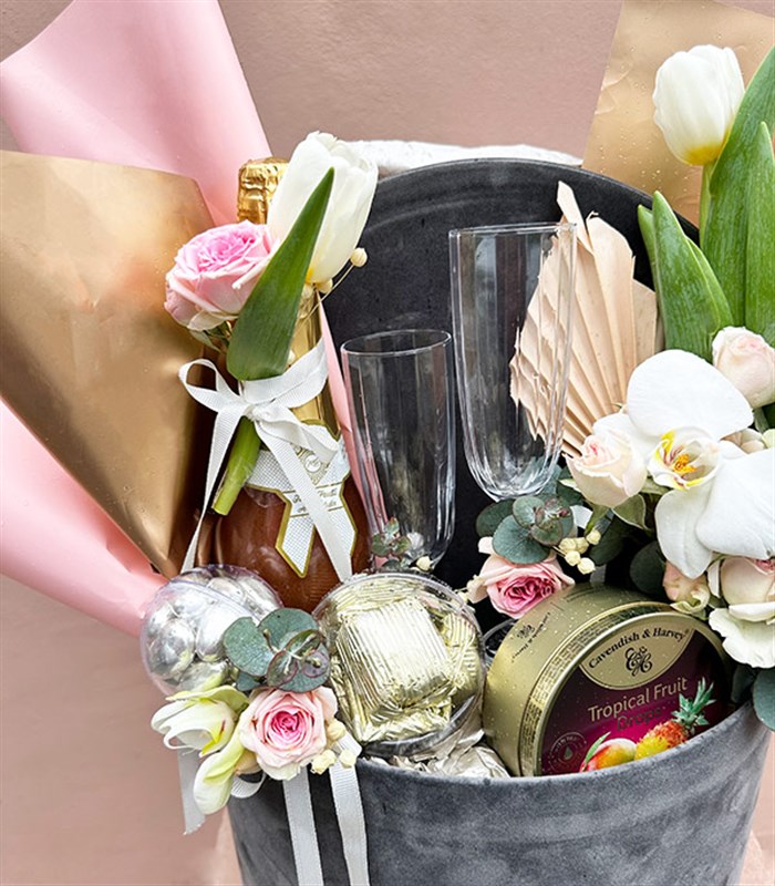 Grand Deluxe 2Li Kadehli Alkolsüz Şampanya Kutlama Hediye Kutusu