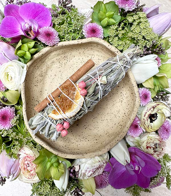 Sage Incense & Handmade Ceramic Incense Holder Soft Flowers Gift Box