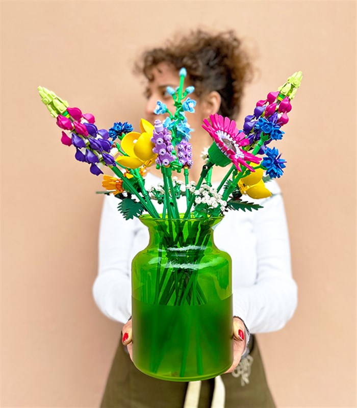 LEGO Kır Çiçekleri Cam Vazo Hediye Seti