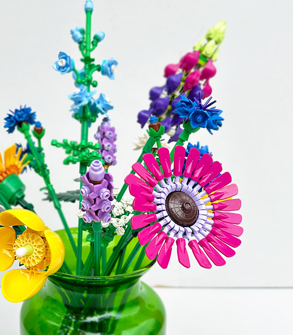 LEGO Kır Çiçekleri Cam Vazo Hediye Seti
