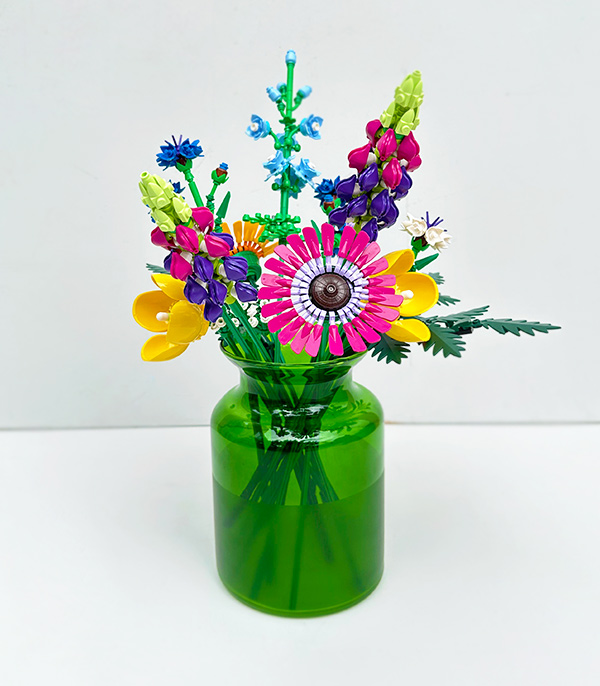LEGO Kır Çiçekleri Cam Vazo Hediye Seti