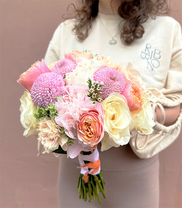 Harper Pastel 7 Pembe Gül 7 Beyaz Gül 3 Şakayık Gelin Buketi