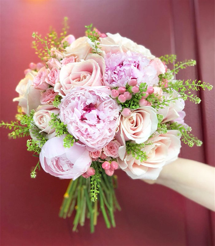 Emma 9 Pembe Gül 7 Pembe Şakayık Gelin Buketi