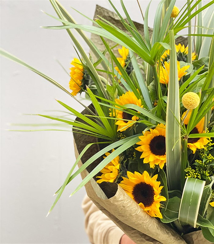 Bir Kucak Sarı Ayçiçeği Deluxe Buketi