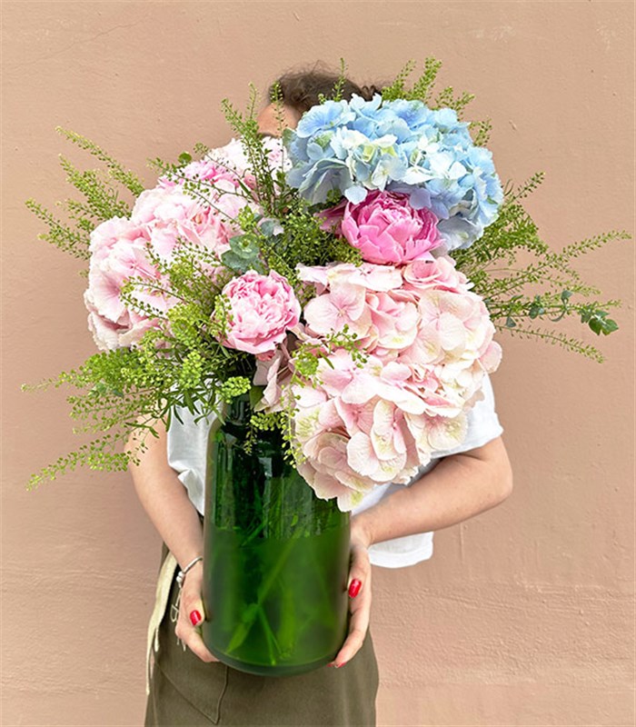 Deluxe Yeşil Vazoda Pembe Ortanca Mavi Ortanca Şakayık Aranjman