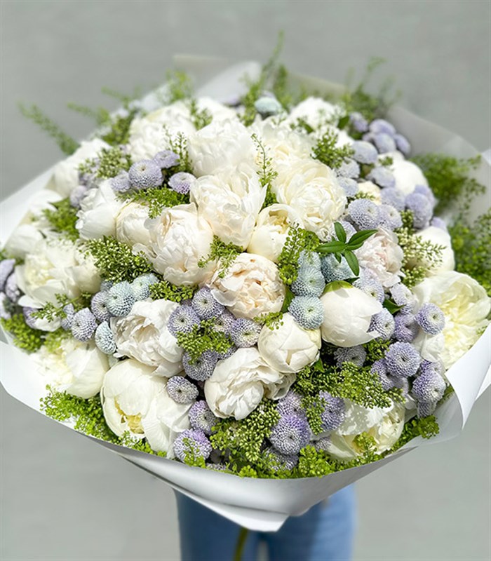 Grand Deluxe Beyaz 30 Şakayık Buketi