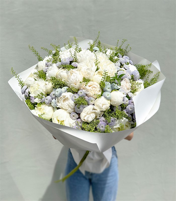 Grand Deluxe Beyaz 30 Şakayık Buketi