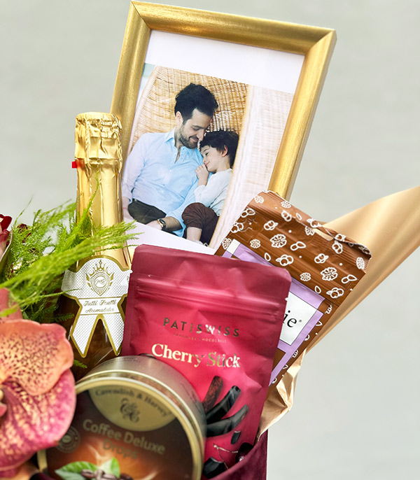 Personalized Photo Celebration Gift Box with Non-Alcoholic Champagne