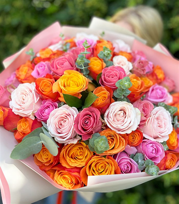 Grand Deluxe Pembe Turuncu 60 Gül Buketi