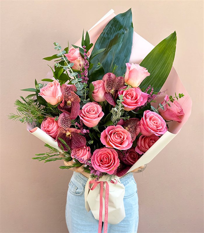 Deluxe Tatlı Aşk Pembe Güller Buketi