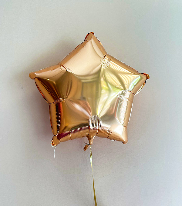Gold Star Flying Helium Balloon 45 cm