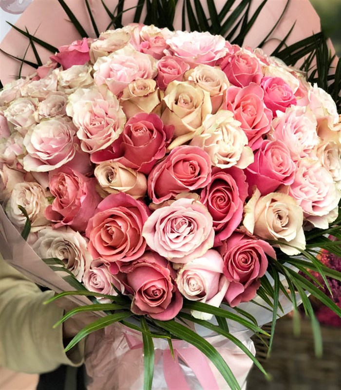 Royal Deluxe Pembe Somon 75 Gül Buketi