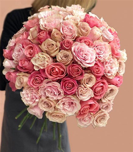 Royal Deluxe Pembe Somon 75 Gül Buketi