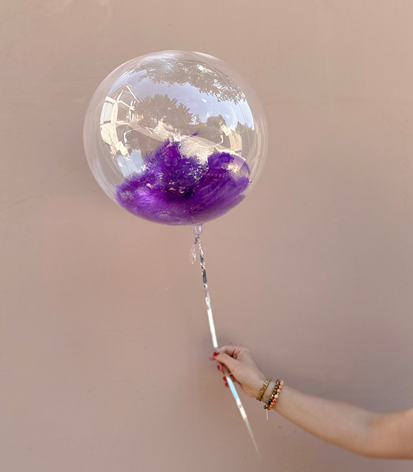 Mor Tüylü Şeffaf Uçan Balon 40 cm
