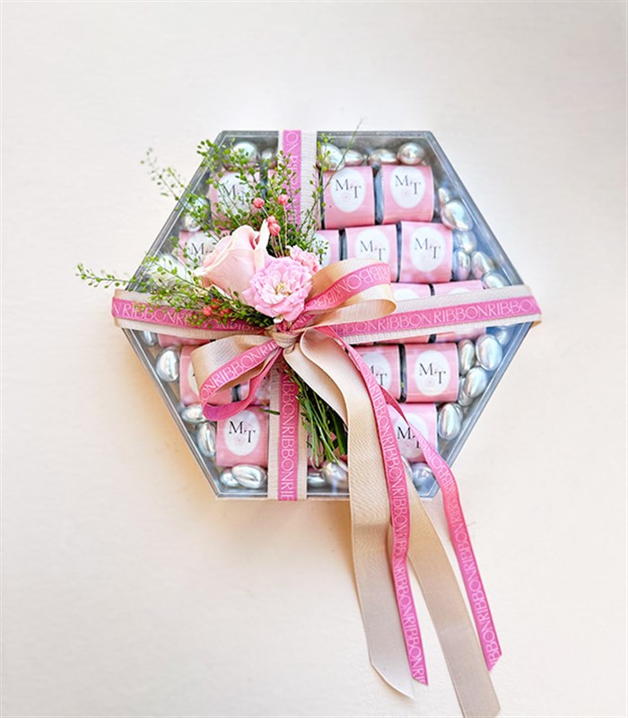 Pembe Silver Grand Deluxe İsme Özel 24Lü Söz Nişan Çikolata