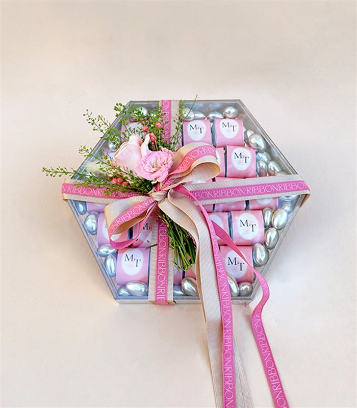 Pembe Silver Grand Deluxe İsme Özel 24Lü Söz Nişan Çikolata
