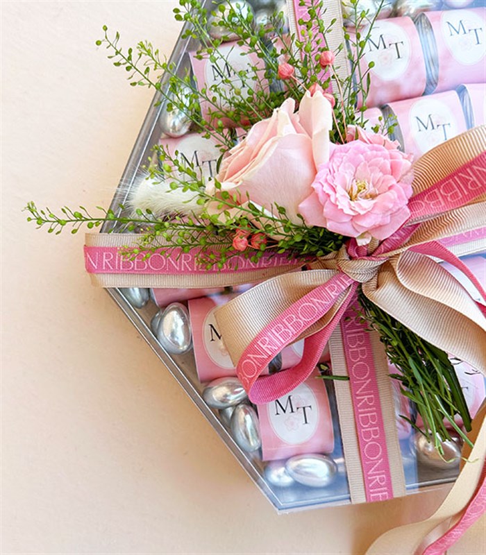 Pembe Silver Grand Deluxe İsme Özel 24Lü Söz Nişan Çikolata