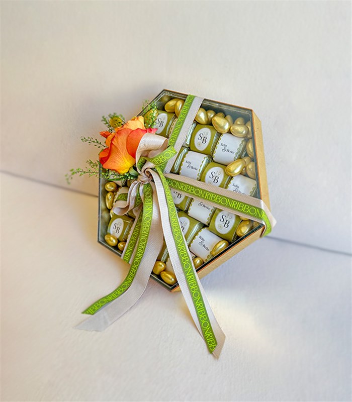 Turuncu Gold Grand Deluxe İsme Özel 24Lü Söz Nişan Çikolata