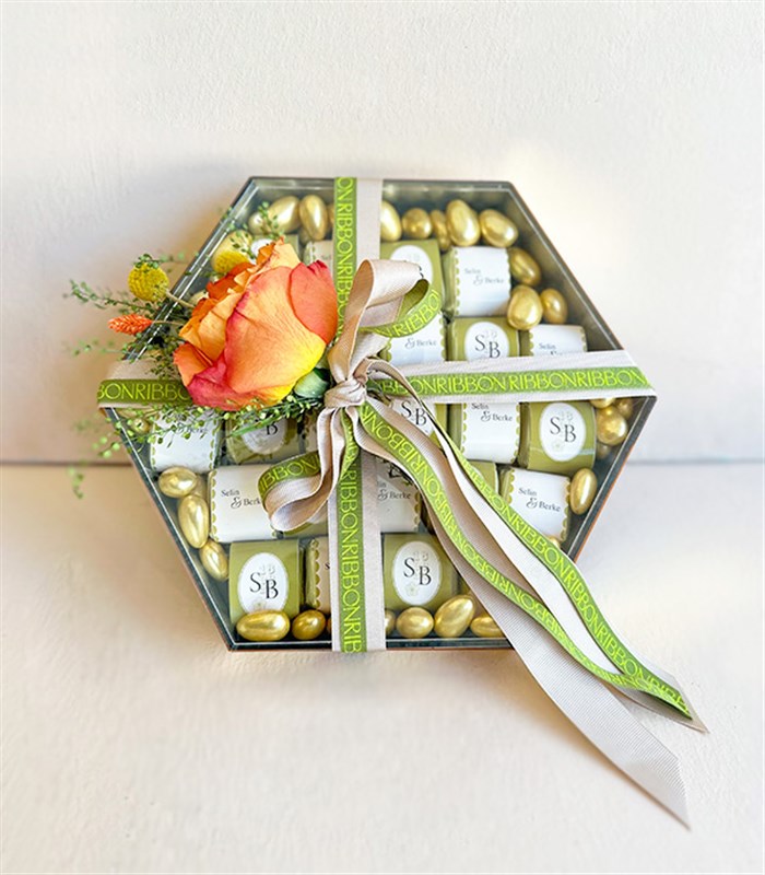 Turuncu Gold Grand Deluxe İsme Özel 24Lü Söz Nişan Çikolata