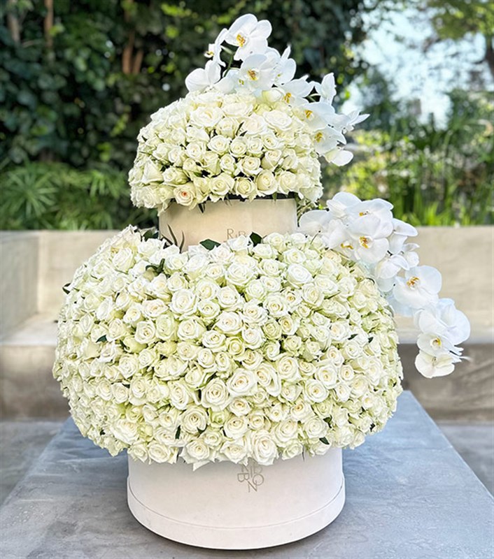 Cafuné 600 Beyaz Gül 2 Katlı Gül Aranjmanı Empire Deluxe