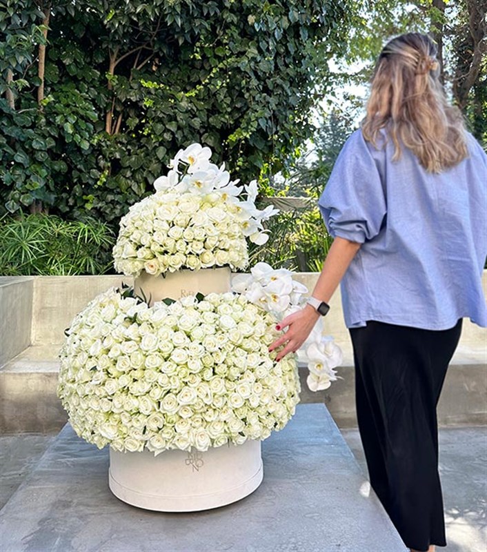 Cafuné 600 Beyaz Gül 2 Katlı Gül Aranjmanı Empire Deluxe