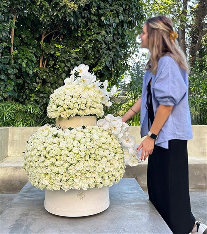 Cafuné 600 Beyaz Gül 2 Katlı Gül Aranjmanı Empire Deluxe