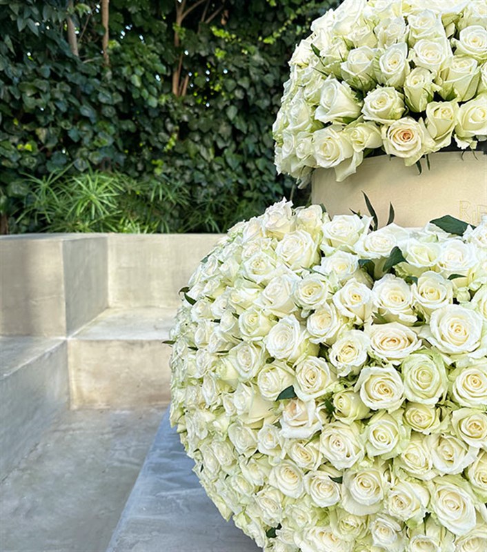 Cafuné 600 Beyaz Gül 2 Katlı Gül Aranjmanı Empire Deluxe